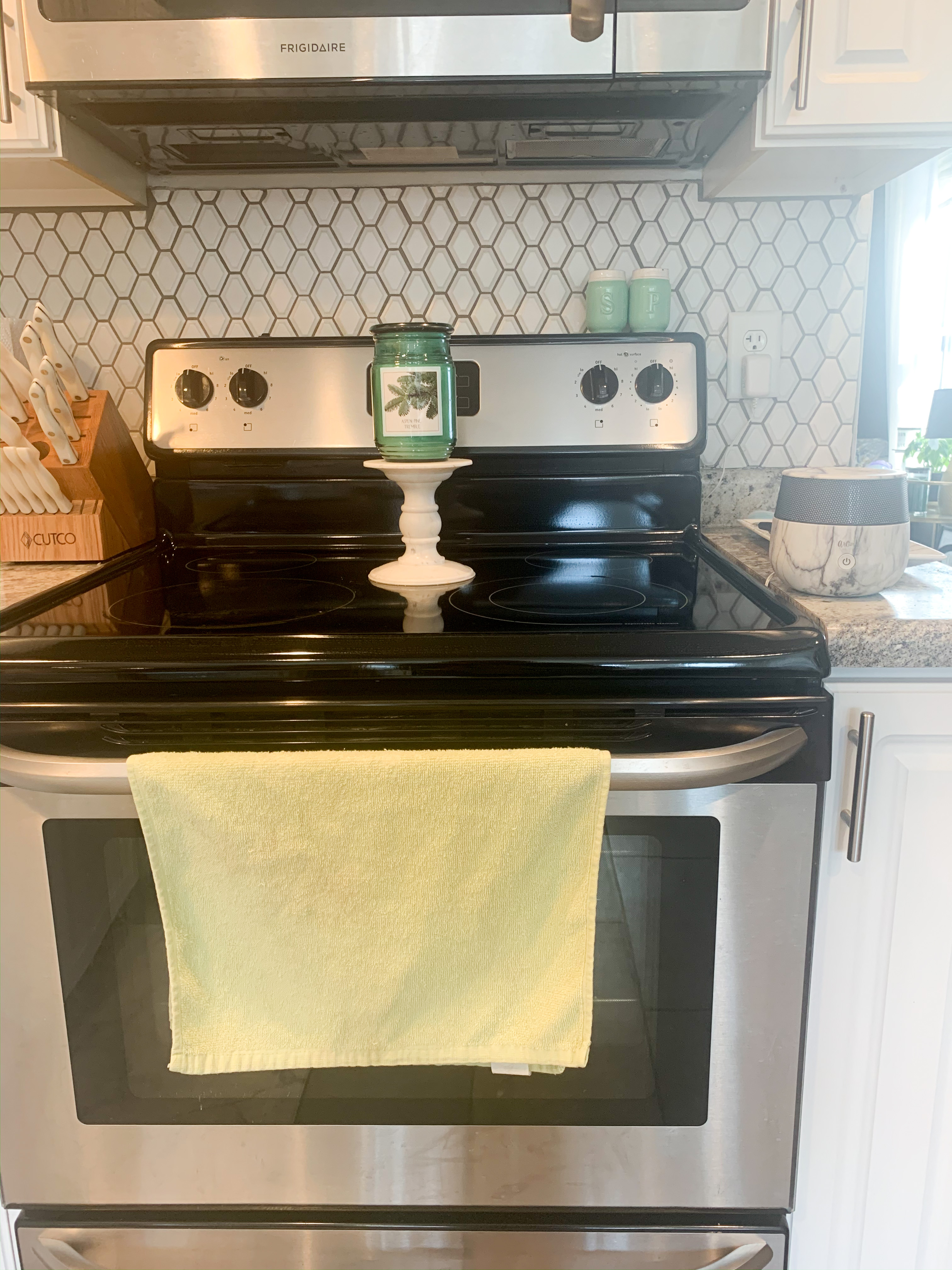 green kitchen towels