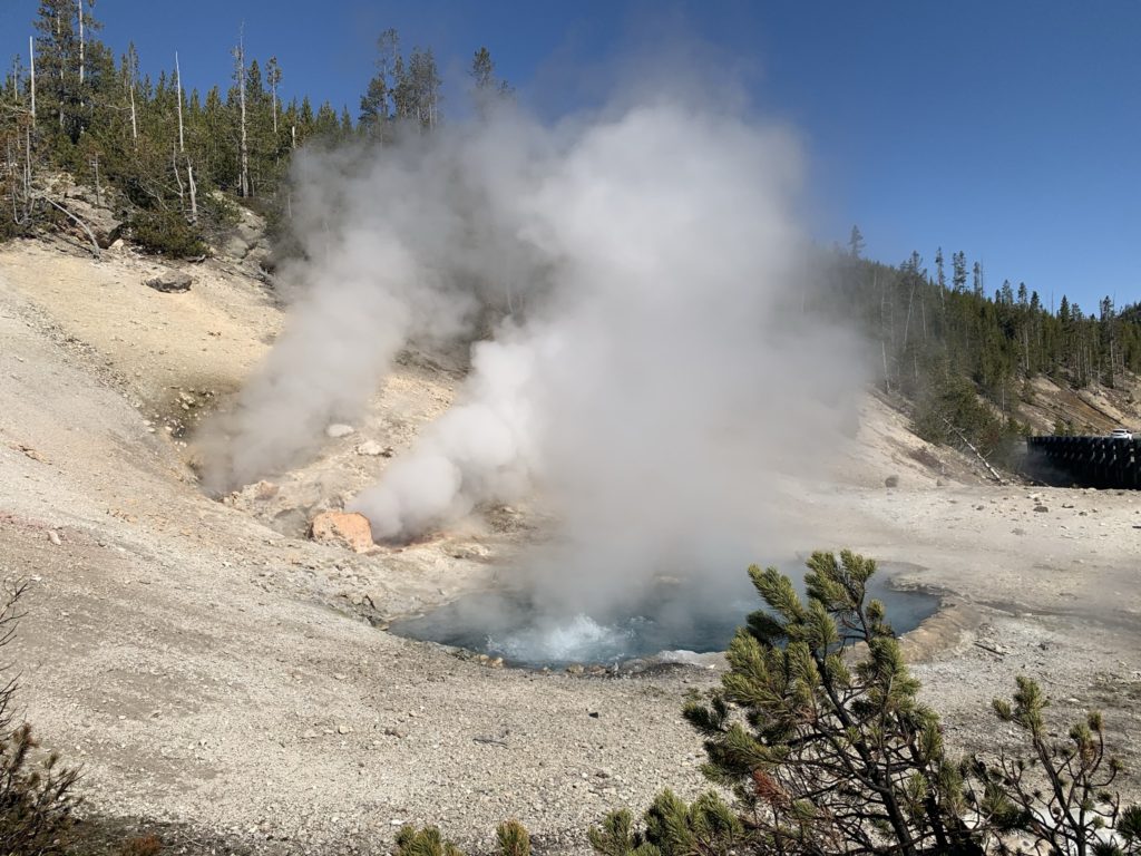yellowstone geysers